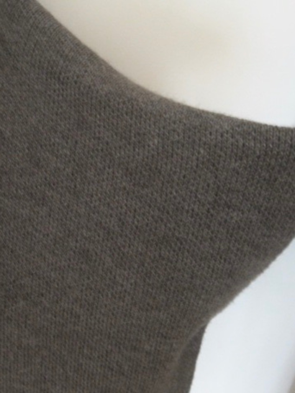 M Made In Italy Cape - Picture 5 of 10